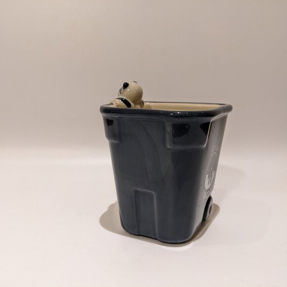 🦝 Main & Local Toronto Raccoon Mug – Excellent Condition Adorable - Picture 6 of 7